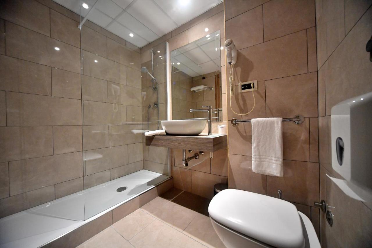 Palace Inn Rome Fiano Fiano Romano Bagian luar foto